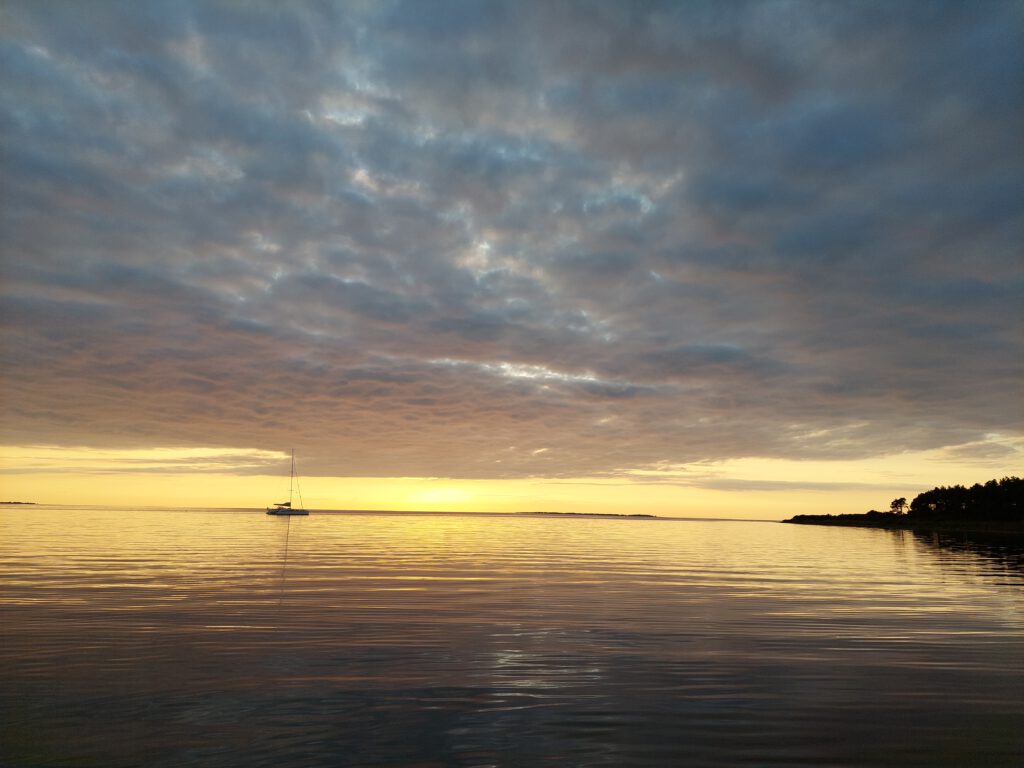 Sonnenuntergang auf dem Wasser
